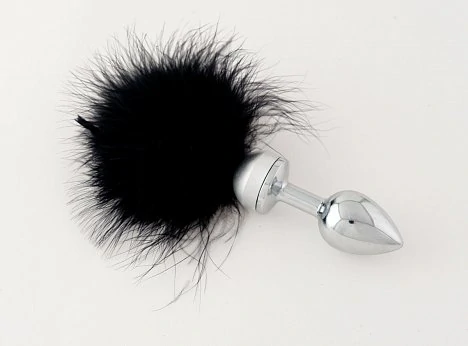 Анальная втулка маленькая с черной опушкой в коробке