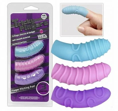 Набор из 3-х насадок на пальцы с различной структурой и цветом.