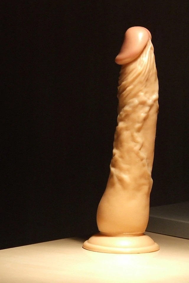 Реалистичные фаллоимитаторы купить