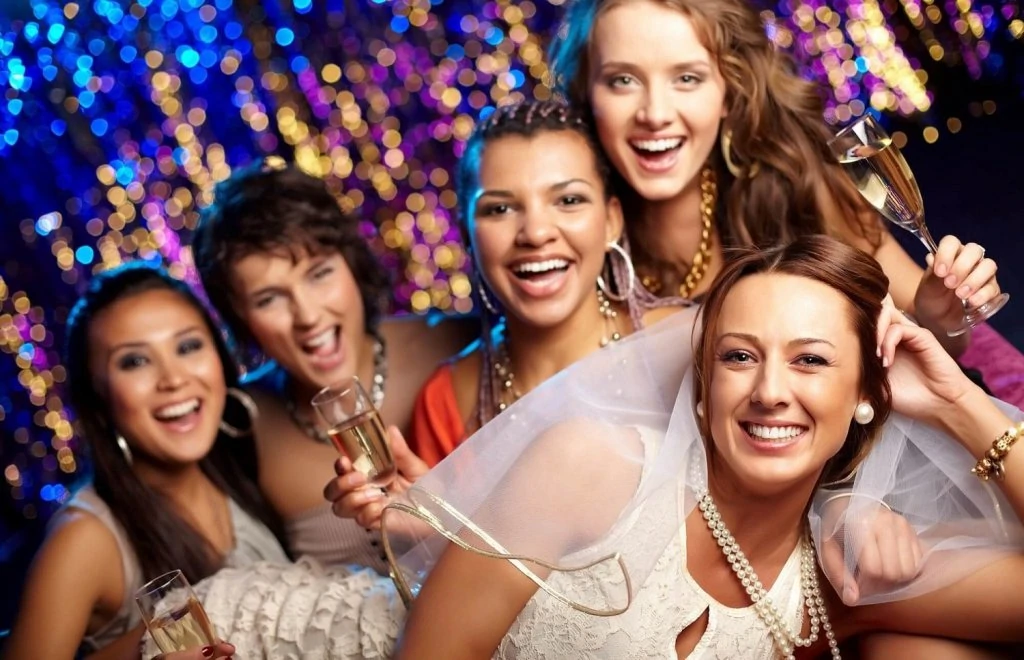 1476265020_devichnik.jpg 1476265020_devichnik.jpg